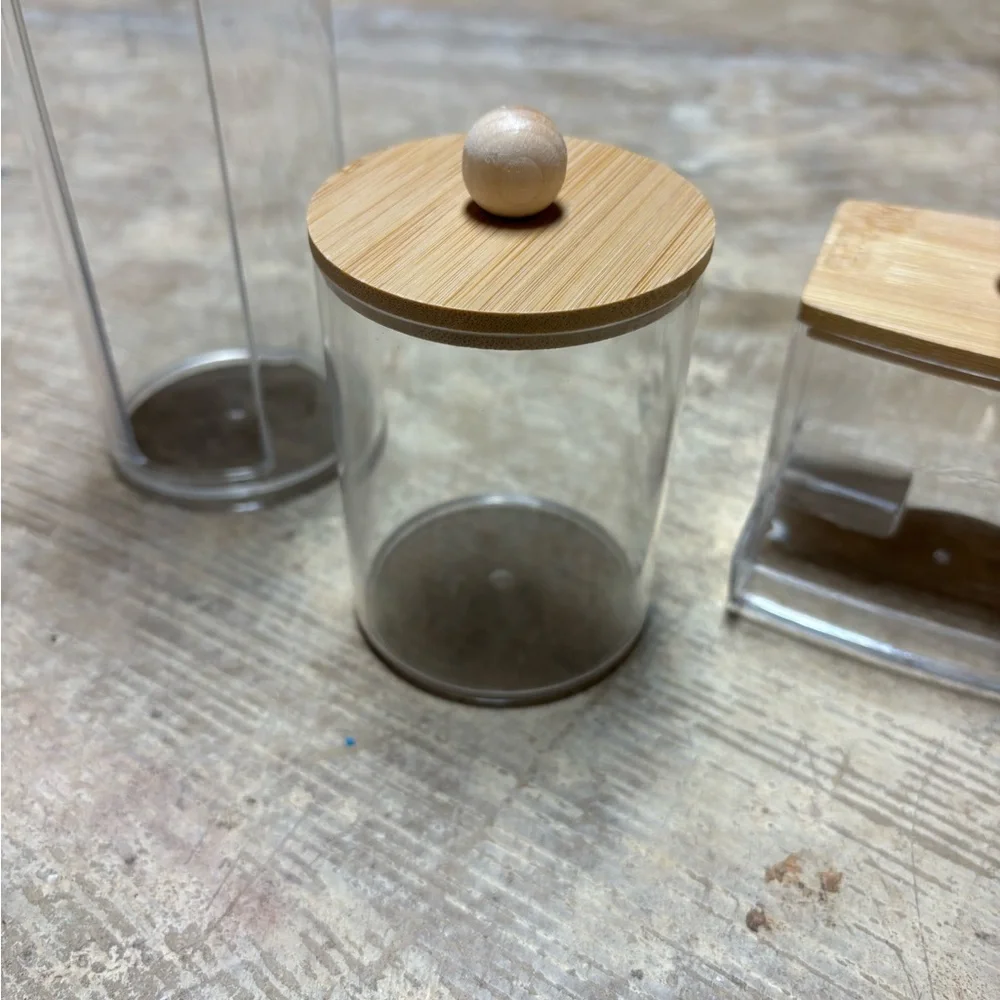 Clear acrylic and bamboo bathroom set